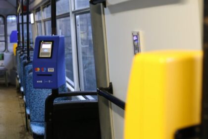 de la 1 septembrie pe mijloacele ctp nu se mai pot folosi tichetele de calatorie pe hartie compania cumpara validatoare noi 68880f30dd565