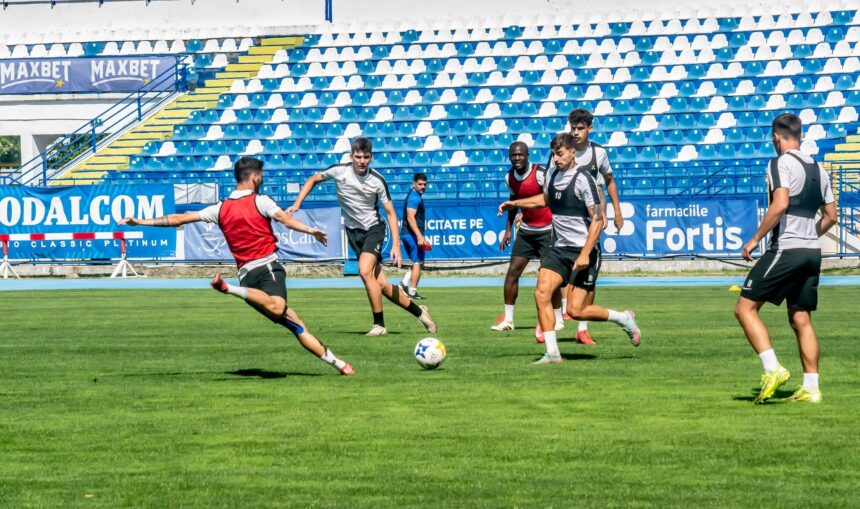 delegatia cu care politehnica trece dunarea echipa ieseana care a adus un preparator fizic de la nationala se va pregati pana pe 22 iulie in bulgaria 68706528e1a4c