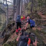 descoperire macabra pe un drum frecventat de ucraineni in muntii maramuresului un cioban a sunat la 112 686a3ba6a7c7d