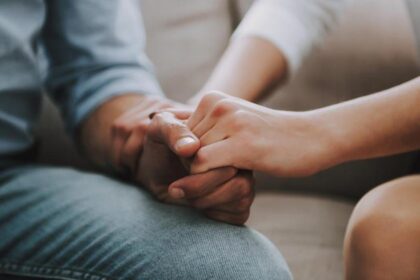 doi iubiti din iasi au fost obligati de judecatori sa stea in aceeasi casa dar sa nu se apropie unul de celalalt a acoperit o greseala 687ad6d446b15