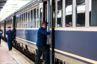 dosar penal la cfr calatori compania e suspectata ca nu a platit in termen legal taxele datorate statului 68719bbc4bcab