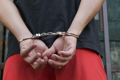 doua eleve din cluj ar fi fost agresate sexual de un profesor in timpul meditatiilor la matematica barbatul a fost arestat preventiv 6867f367d6b0f