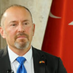 e s ozgur altan ambasadorul turciei la bucuresti avem multe de castigat daca vom coopera mai mult si in domeniul militar 687a251100ed2