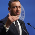 exclusiv ministrul bogdan ivan confirma ca guvernul vrea sa blocheze transferurile si detasarile intre institutii 6887d3c251934