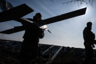 fereastra spre razboiul viitorului cum se contureaza in ucraina a treia revolutie tehnologica a conflictului armat 686e8d3a8d993