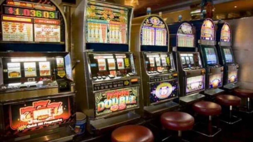 fiecare primarie din romania va decide daca vrea sau nu pacanele in localitatea sa ce propune guvernul 687ae0454f5ce