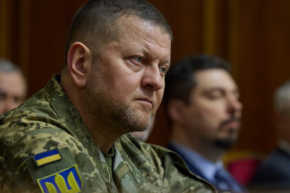 fostul sef al armatei ucrainene descrie noua tactica de lupta a rusiei in ucraina si spune in ce an s ar putea incheia razboiul 68833eb5611ab