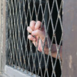 foto doi raniti in grecia intr un atac cu bomba la domiciliul unui gardian de penitenciar 68851b686ff5d