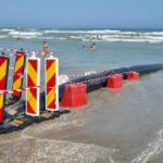 foto primaria navodari sanctionata din cauza ca o teava deverseaza ape pluviale in mare amenzi de peste 800 000 lei pe litoral 68888790cd576