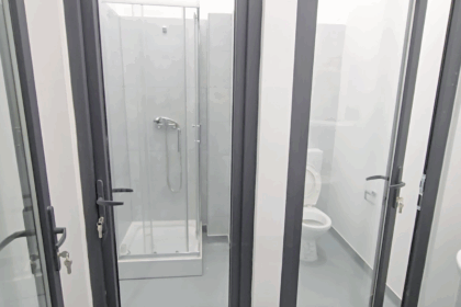 foto toaleta publica transparenta intr o piata proaspat renovata din pascani 6881d70d78b42