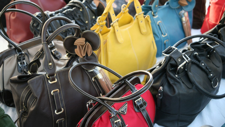 furt spectaculos la un magazin cu produse de lux second hand din paris hotii au furat genti de firma de un milion de euro 686b62c06696a
