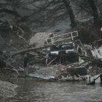 galerie foto 9 copii au murit si 27 de fete sunt date disparute in inundatiile devastatoare din texas trump melania si cu mine ne rugam 68697898ee53f