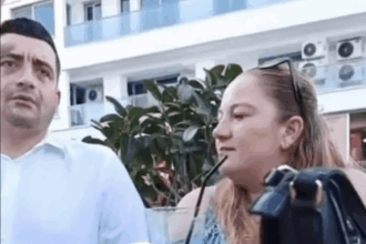 george simion la o terasa in cipru in timpul protestelor de duminica intrebat ce se mai poate face azi in romania liderul aur raspunde azi nimic nu sunt sanse video 687e1acf51d5c