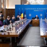 guvernul a aprobat acordarea anuala a burselor pentru studii universitare complete si partiale de licenta de masterat si de doctorat precum si pentru stagii de cercetare in strainatate 68825a0e9a49e