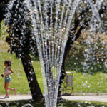 harta cod rosu de canicula in sudul si sud vestul tarii inclusiv in bucuresti temperaturi de pana la 43c si risc de furtuni 68847db3b90f5