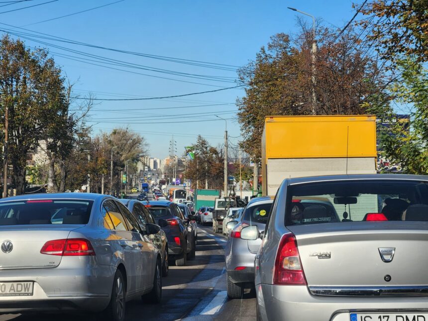 imobilitate urbana scoala pe patru roti cum blocheaza anul scolar traficul si mobilitatea persoanelor in sudul iasului 6867396427042