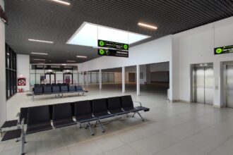 inca 450 de locuri pentru pasageri in salile de asteptare de la aeroport 687aee666b453