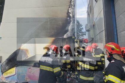 incendiu la un depozit de detergenti din municipiul iasi 686be2dc58549