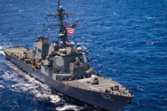 incident intre un distrugator american si un elicopter iranian in golful oman 6881071872ef7