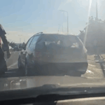 incident socant la iesirea din iasi sofer agresiv a blocat traficul a scuipat si a lovit geamul unei familii cu copil 688b7bb6bc456