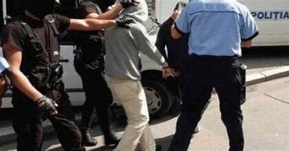 la letcani bataia pare rupta din rai doi barbati au fost arestati pentru ca si au agresat sotiile si copiii 686bc60a14f1f