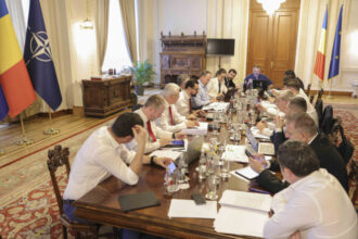 liderii coalitiei se reunesc astazi pentru a discuta despre programul anghel saligny pachetul 2 de masuri fiscale pe agenda 6889bcb57d871