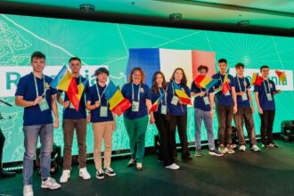 lotul romaniei a obtinut cinci medalii la olimpiada europeana de geografie elevii coordonati de o profesoara din iasi 6867a290eb8a0