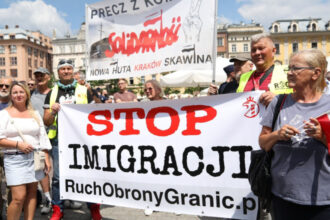 manifestatii anti imigratie in zeci de orase din polonia cifrele oficiale contrazic ipotezele extremei drepte 687dfb82e6277