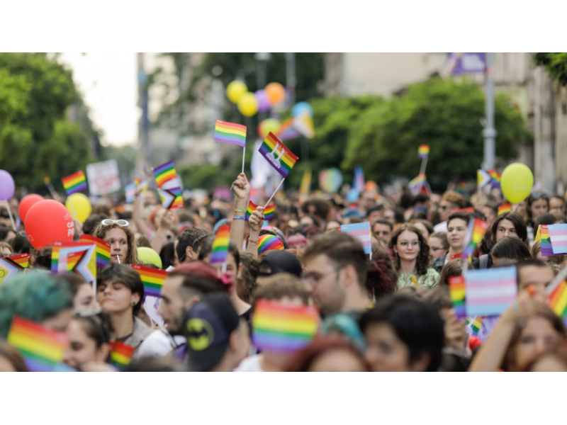 mii de persoane au participat la iasi pride 2025 nu vrem sa fim tolerati vrem sa fim respectati 686a29d5aaed1