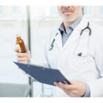 ministrul sanatatii face ordine cu forta la iasi spitalele vor absorbi rezidentii fara cabinet 686f84b871a27