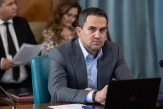 ministrul transporturilor a dat mita de 6 ori unor silvicultori din iasi a facut denuntul si a contribuit la flagrant 688a65669818a