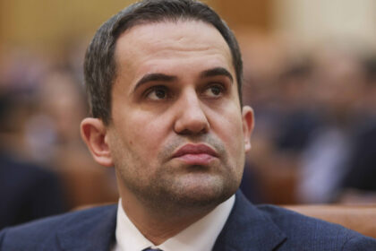 ministrul transporturilor voi folosi toate prerogativele ca indemnizatiile membrilor ca aflate in subordine sa scada drastic 686be29530fe3