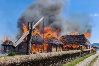 monument istoric distrus de flacari in salaj casa luput cu o valoare simbolica majora a fost mistuita de incendiu 6884136aa529d