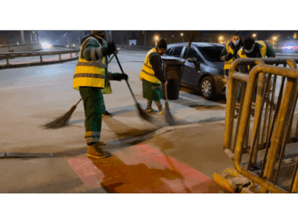 muncitorii invizibili care tin iasul in viata 687f50eac90c1