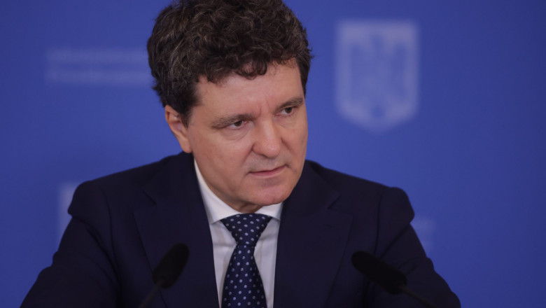 nicusor dan despre decizia ccr pe legea privind propaganda legionara opinia mea ramane aceeasi 6883874e64535