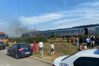 o locomotiva a luat foc la intrarea in pascani zeci de persoane s au autoevacuat 6874ba487d340