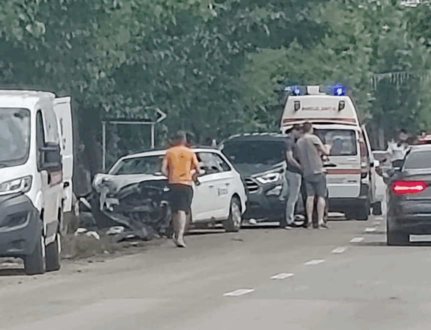 o persoana a fost ranita intr un accident petrecut la rediu 686fb78d4a73b