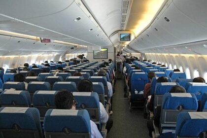 o tanara a fost agresata sexual in timpul unui zbor catre bucuresti politia a deschis o ancheta 687ae417e7abc