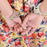 o tanara din timisoara si a abandonat bebelusul intr un vas de toaleta femeia a fost arestata preventiv pentru omor calificat 686fd667dea6f