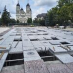 parcul din fata teatrului national va fi redat publicului la inceputul lunii octombrie iar doua strazi importante vor deveni pietonale 68791ad004da0