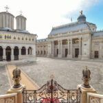 patriarhia le cere preotilor sa le permita oamenilor sa se adaposteasca de canicula in parohii si manastiri si sa ofere sprijin 686cb1c14c03a