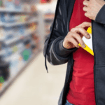 perchezitii la indivizi care au furat produse cosmetice din doua magazine profi din plopeni 68663489ced2e