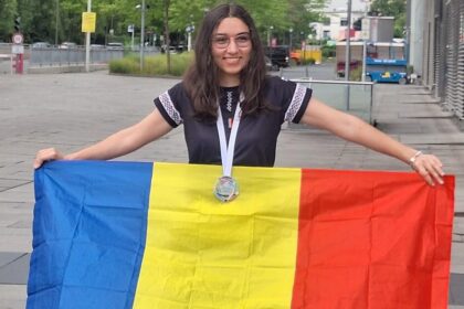 performanta ieseana la nivel european eleva ilinca rucsandra radu medalie de argint la olimpiada de informatica pentru fete 68802be7954ab