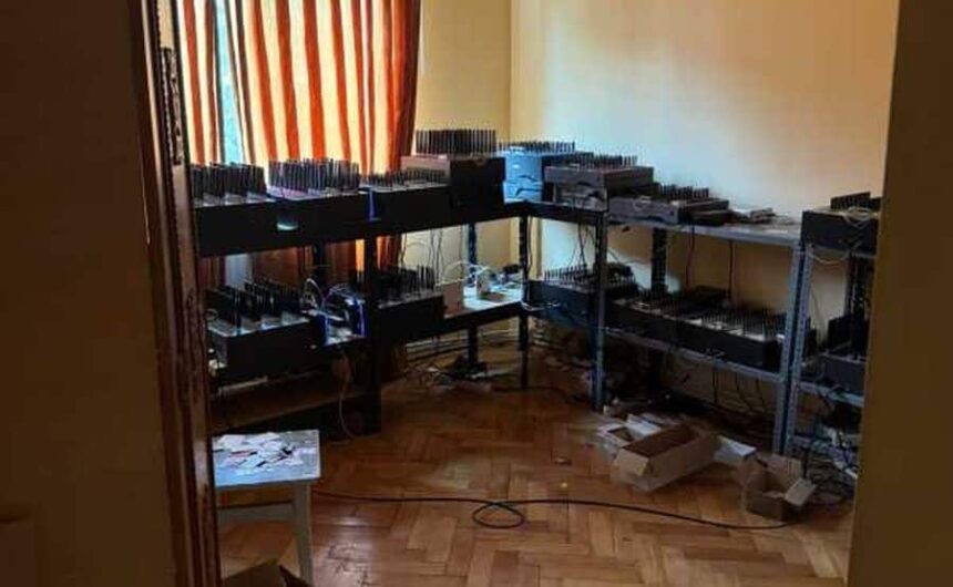 peste 20 000 de cartele prepay descoperite de politisti la o perchezitie in zalau privind inselaciuni prin metoda spoofing 6870d2f9213f1