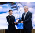 politista care le a confiscat unor soti ucraineni 14 milioane de dolari decorata 687a2a6758fb0