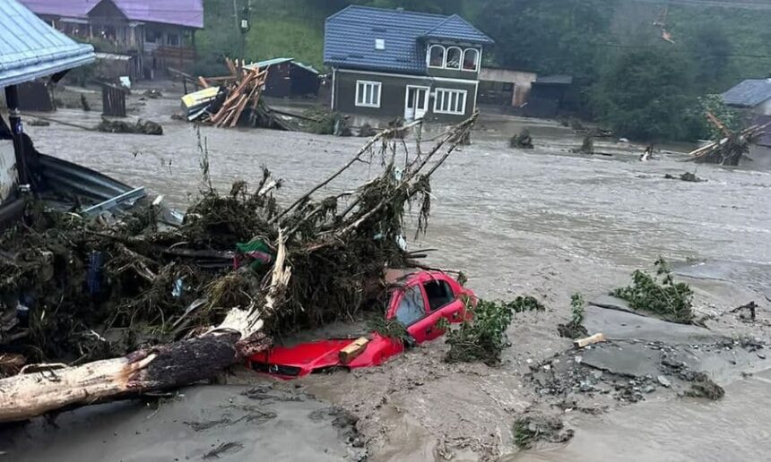 prefectura suceava numarul estimat al persoanelor afectate in urma inundatiilor depaseste 2 500 au fost confirmate 3 decese video 6887a1ec2ec4a