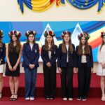 premii pentru elevele din judetul iasi cu 10 pe linie la evaluarea nationala si bacalaureat 68799d0c08fc0