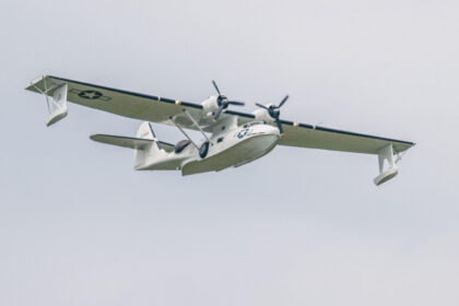 prima deturnare a unui avion din istorie cum s a prabusit in mare miss macao in timp ce patru hoti se luptau cu pilotii 687c92d7ce9f9