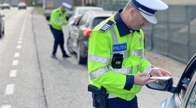razie de vara in comunele din zona pascani amenzi certificate retrase si placute ridicate de politisti 687aeac6b0033