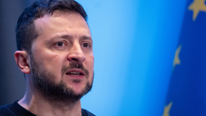 reactia lui zelenski dupa protestele din kiev starnite de legea anticoruptie ce promite presedintele ucrainean 6880e33f3325b